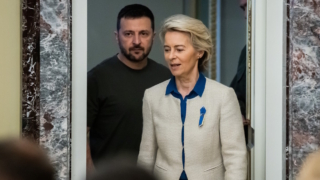 Фон дер Ляйен попала под расследование из-за тайной переписки с Зеленским и Макроном