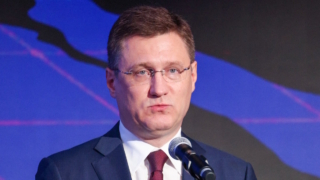 Новак поручил принять дополнительные меры для насыщения топливного рынка