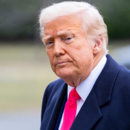 Трамп должен выплатить почти $6 млн по делу о домогательствах к журналистке