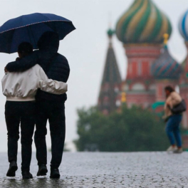 Редкий двойной циклон изменит характер погоды в Москве