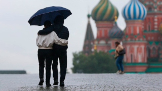 Редкий двойной циклон изменит характер погоды в Москве