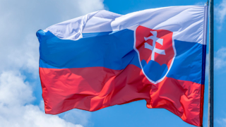 Посольство Словакии уточнило порядок выдачи виз россиянам