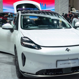 В России начались продажи электрического кроссовера Hyptec HT от GAC
