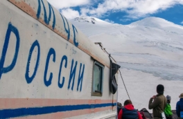 Альпинист из Малайзии погиб при спуске с Эльбруса
