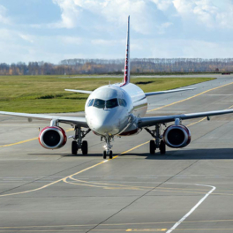Оценка замены французских двигателей на SSJ-100 в 115 млрд рублей преждевременна, заявили в Минпромторге