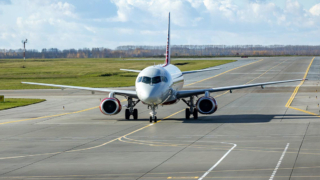 Оценка замены французских двигателей на SSJ-100 в 115 млрд рублей преждевременна, заявили в Минпромпторге