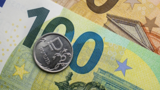 Курс евро на рынке Forex превысил 100 рублей