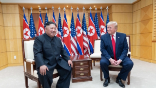 Трамп заявил о "прекрасных отношениях" с Ким Чен Ыном
