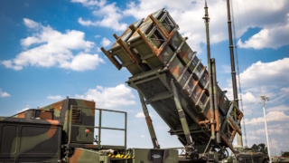 Зеленский связал сокращение поставок ракет для комплексов Patriot с политическим давлением