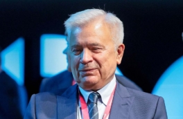 О сроках восстановления НПЗ сообщил Алекперов