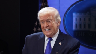 Трамп исключил тесное сотрудничество США и Китая по ИИ