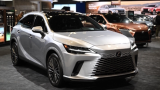 Lexus обновил кроссовер RX для японского рынка
