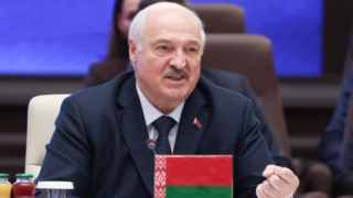 Мы никогда не позволим стрелять русским в спину: Лукашенко сделал заявление об отношении к России