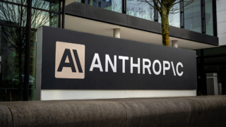 Anthropic подал заявку на IPO