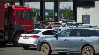 Ситуация с очередями на АЗС в Петербурге нормализуется