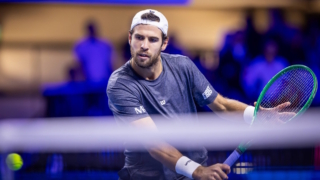 Карен Хачанов проиграл Карлосу Алькарасу на старте турнира ATP-500 в Вене