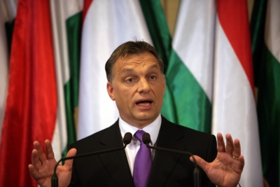 Премьер Орбан борется за благосклонность Путина