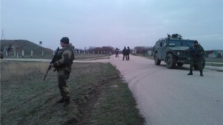 В Крыму нет российских войск, заявил министр обороны России